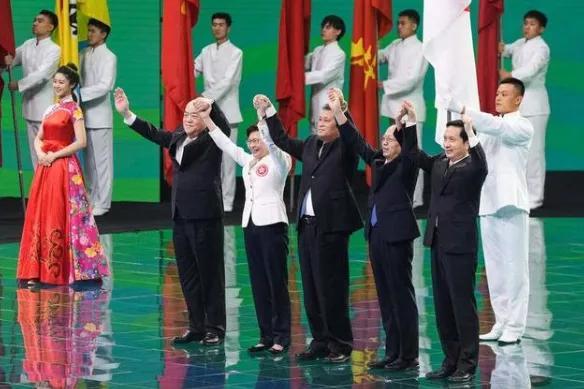 2025香港与澳门今晚必开一肖;全面释义、解释与落实